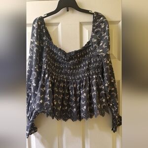 American Eagle Outfitters Large NWT Charcoal Floral Blouse Laced Off Shoulder